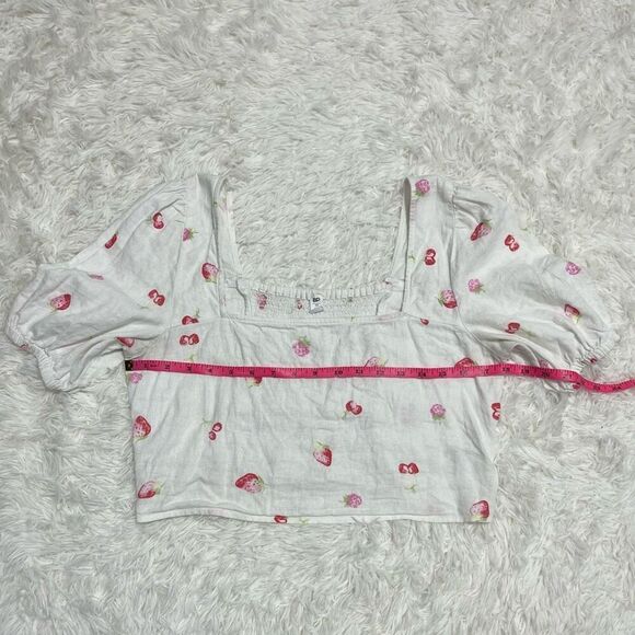 BP Puff Sleeve Crop Top in Tossed Berrries Medium - Picture 13 of 16